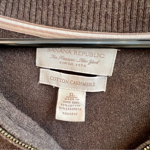 Men’s Banana Republic Half-Zip Sweater - Picture 4 of 5